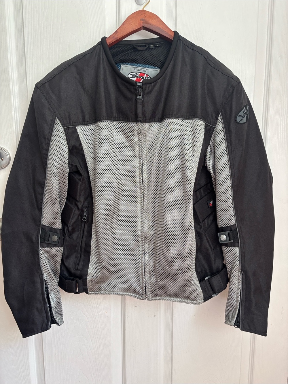 Joe Rocket Black and Gray Motorcycle Jacket size Large FLAWED moto biker riding